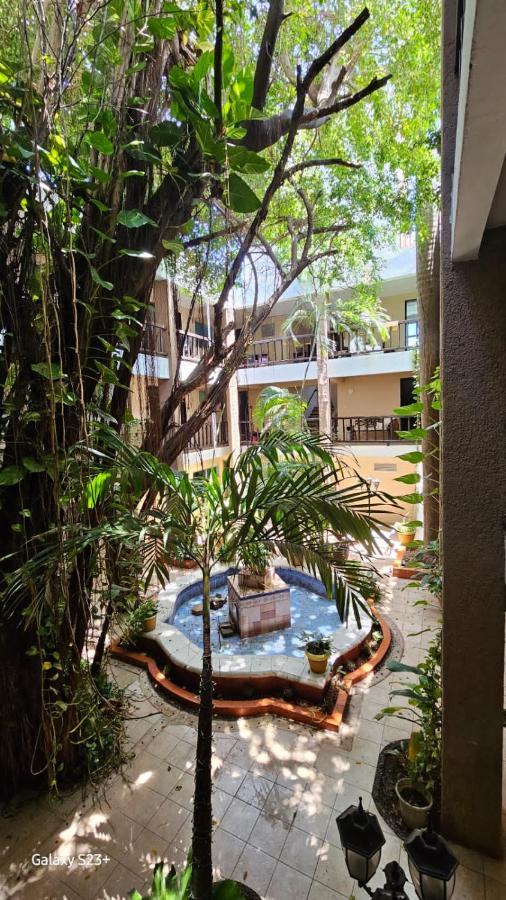 Grand Colonial Hotel