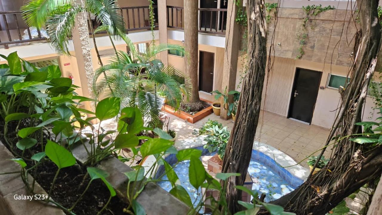 Grand Colonial Hotel