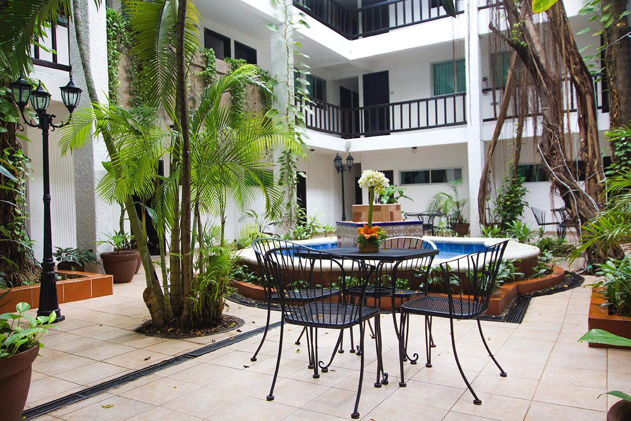 Hotel Grand Colonial Cancun